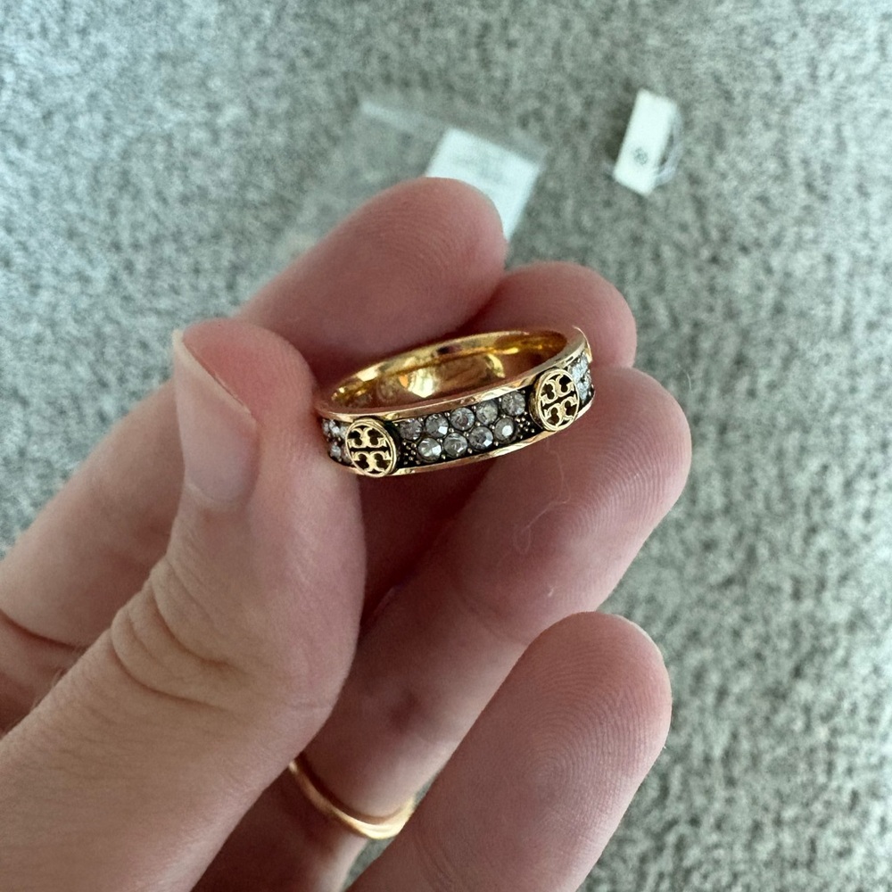 NWT Tory Burch Crystal Pave Miller Stud Ring